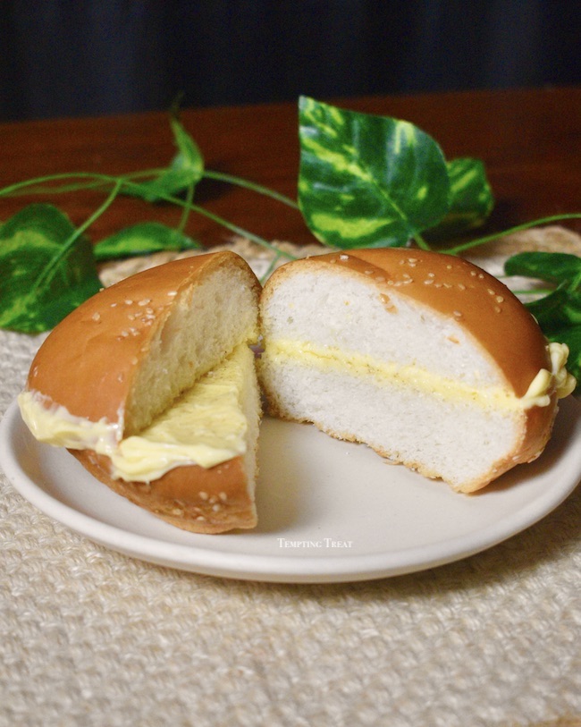 Café Iris Signature Bun Maska